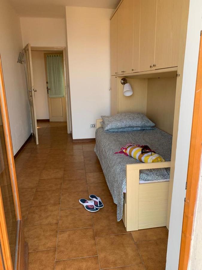 Casa Lisetta, 3-Room Apartment With Lake View Torri Del Benaco Exterior foto